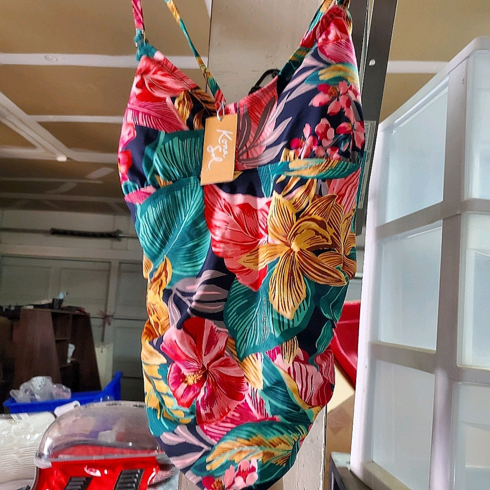 Kona sol one piece